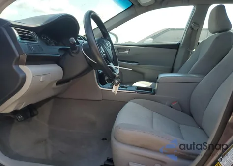 2015 Toyota Camry Le z USA, uszkodzony, nr VIN 4T4BF1FKXFR484509